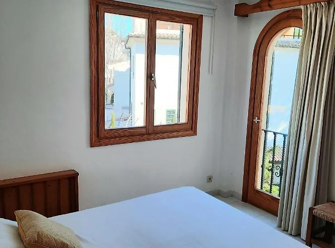 Port Pins 2 アパート *